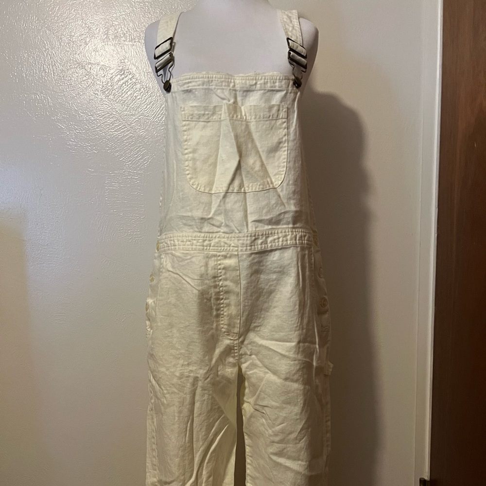 Worn once. Light weight material overall bibs